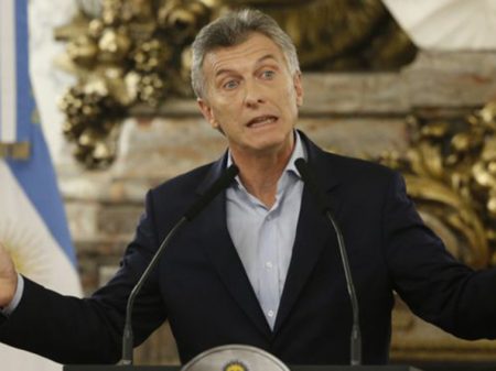 Pacotaço de Macri prevê ataque a Previdência e direitos trabalhistas