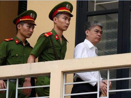 Ex-presidente da estatal  PetroVietnam é condenado à morte por receber propina