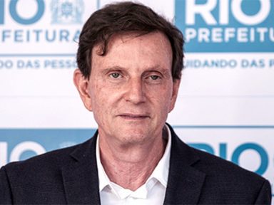 Operador aponta propina para Crivella