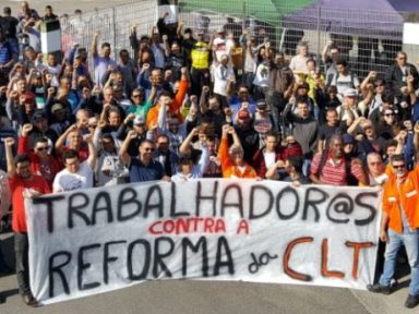Manifestações mobilizam trabalhadores em todo o país contra lei que ataca direitos