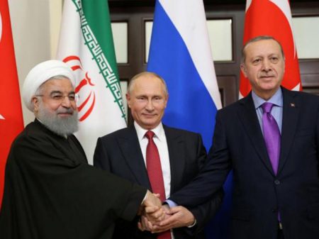 Rússia, Irã e Turquia articulam  encontro pela paz na Síria