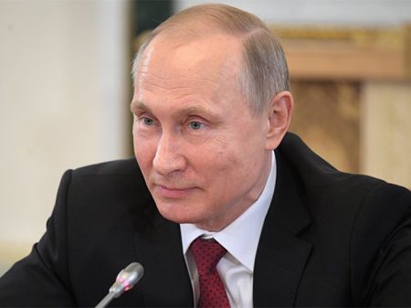 Putin saúda delegações a eventos pelo Centenário da Revolução