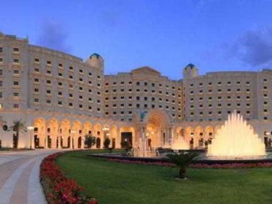 Riad prende no Ritz 11 príncipes e 30 ex-ministros por “corrupção”