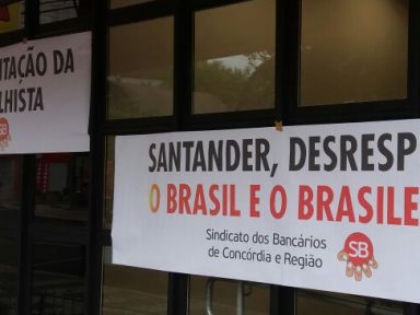 Bancários do Santander param contra a reforma