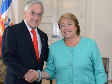 Eleito, Piñera elogia governo Bachelet