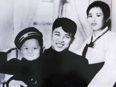 Coreia Popular comemora centenário da heroína Kim Jong Suk