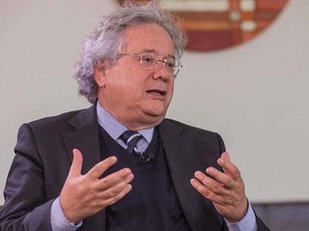 Fundador do PT, Paulo Delgado analisa período nada virtuoso de um “pai brutal”