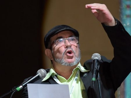 Diante de agressões, FARC suspende campanha à Presidência