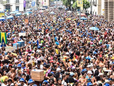 Marchinhas de carnaval não deram sossego a Temer e demais picaretas