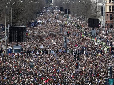 “Marcha por Nossas Vidas” reúne 500 mil em Washington