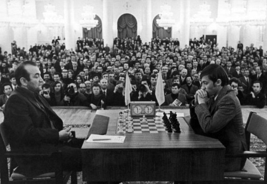 Misérias e glórias do xadrez (parte 16) - Hora do Povo