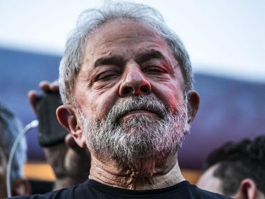 Lula ofende a Justiça e diz que juízes não são honestos