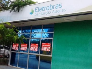 Contra privatização, funcionários da Eletrobrás entram em greve em AL