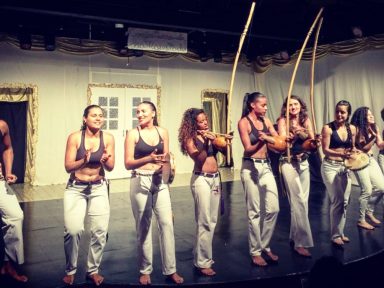 Mulheres comemoram 8 de Março com capoeira e atividades culturais no Bixiga