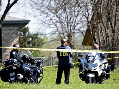 Bomba mata e fere negros no Texas: 1 jovem morre e 2 mulheres ficam feridas