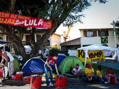 Aumenta a tensão no acampamento lulista