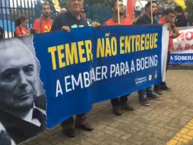 Metalúrgicos condenam venda da Embraer com ato em S. José dos Campos