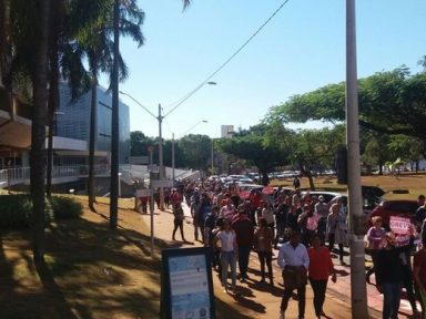 Funcionários da Unicamp e USP entram em greve por aumento salarial