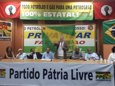 João Goulart Filho denuncia parasitismo dos bancos em encontros no Rio e SP