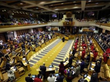 Parlamento da África do Sul aprova Salário Mínimo nacional