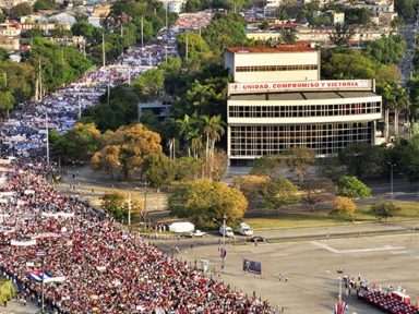 Seis milhões nas ruas fortalecem conquistas sociais em Cuba