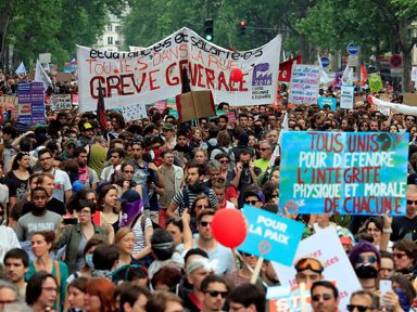 ‘Maré Popular’ contra Macron leva às ruas 280 mil na França
