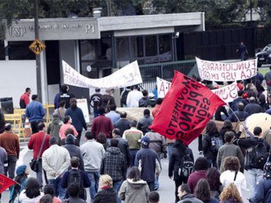 Professores, servidores e estudantes da USP, Unicamp e Unesp mantêm greve