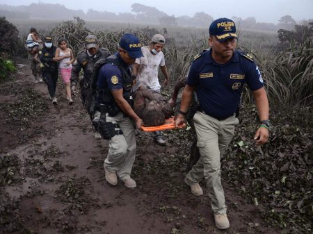 Governo guatemalteco ignorou alertas de erupção do vulcão: 110 mortos e 200 desaparecidos