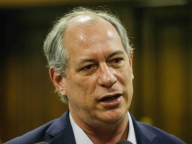 “Se for consumado, vou desfazer o acordo Embraer-Boeing”, diz Ciro