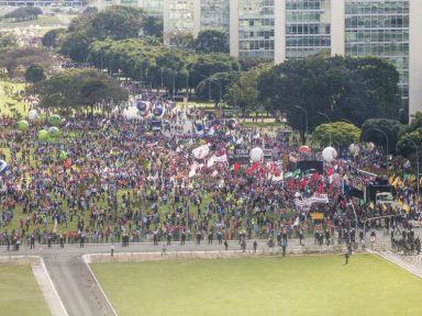 Centrais convocam ‘Dia do Basta’ contra o desemprego, corte de direitos e privatização