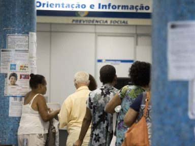 Correção de só 3,3% representa perda a aposentados, diz Cobap