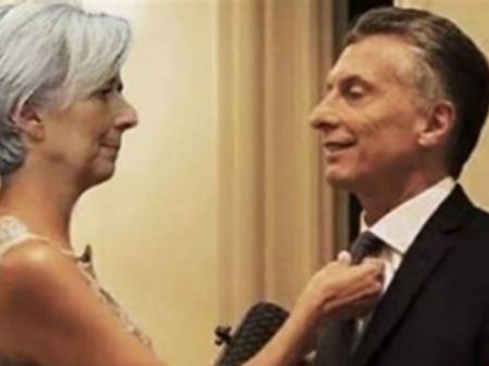 Medida de Macri para atender ao FMI ameaça demitir 7 mil