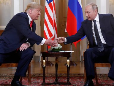 Cúpula Putin-Trump e Copa dissolvem histeria russófoba