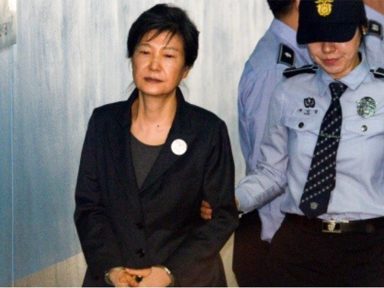 Ex-presidente sul-coreana é condenada a mais 8 anos de prisão