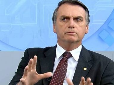 Bolsonaro diz que desemprego é causado por excesso de direitos trabalhistas