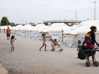 Venezuelanos devem seguir para outros estados