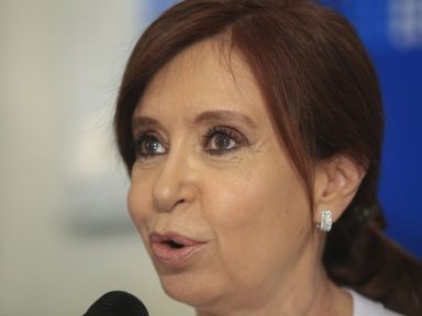 Cristina Kirchner nega ilícitos e exige de promotores auditoria geral nas obras do seu governo