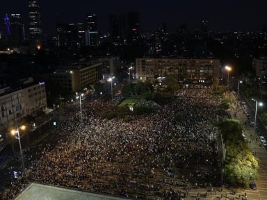 Tel Aviv: árabes e judeus se unem em manifestação contra lei do apartheid