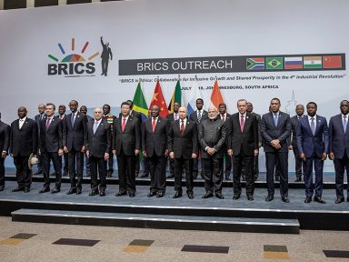 BRICS reforçam cooperação e repudiam unilateralismo