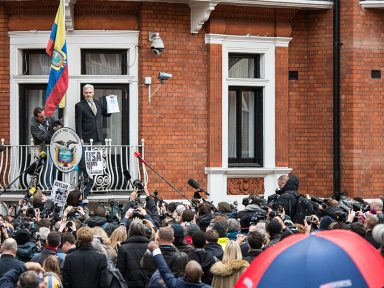 Presidente do Equador: ficarei “encantado” quando pedir a Assange para se entregar