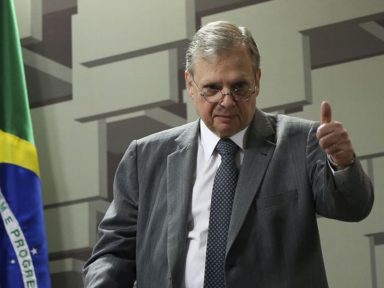 Jereissati se fortalece na disputa pela presidência do Senado