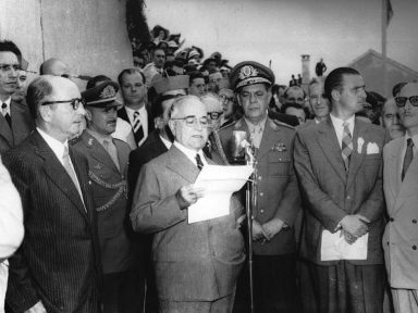 1951: Getúlio enfrenta a espoliação do Brasil pelas remessas de lucros