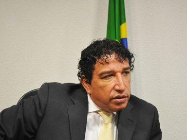 “Minha vida não depende de Bolsonaro”, diz Magno Malta