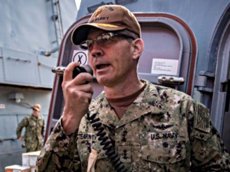 Mistério: Comandante da 5ª Frota da Marinha dos EUA é encontrado morto