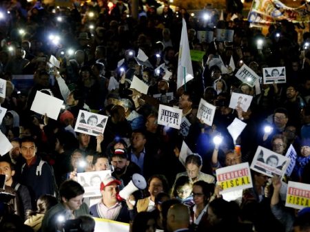 Colombianos exigem saída de procurador implicado em escândalo da Odebrecht