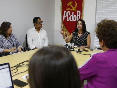 PCdoB indica preferência por Maia, mas descarta bloco com PSL