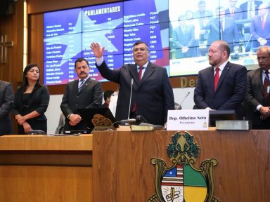 Flávio Dino toma posse anunciando novos programas para desenvolver o Maranhão