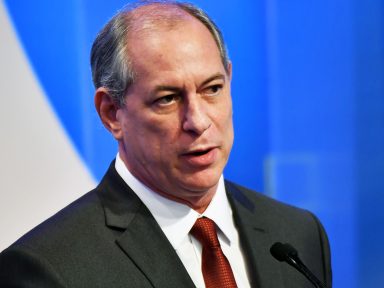 Ciro: ‘como pode o Itaú ter um lucro tão exorbitante e a economia toda em decadência?’