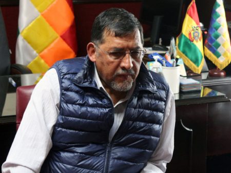 Ministro do Trabalho da Bolívia atribui crescimento recorde ao fortalecimento do mercado interno