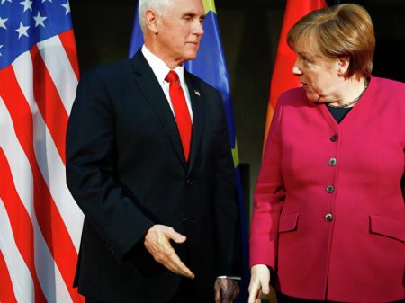 Vice Pence se choca com Merkel ao exigir que UE rejeite o gasoduto russo